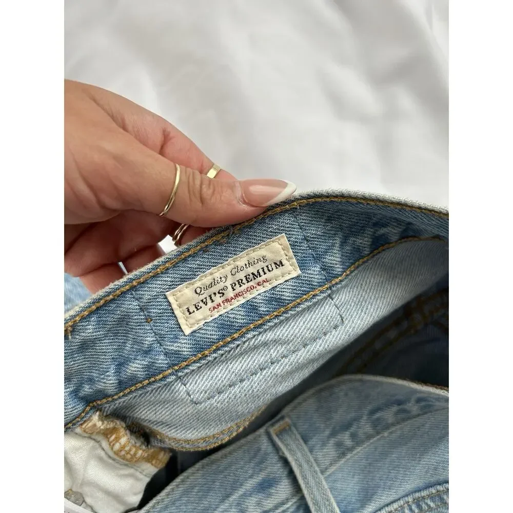 Levi's 501 Women's Denim Distressed Shorts Sz 27 Resort Summer Boho Indie Summer - Picture 4 of 5